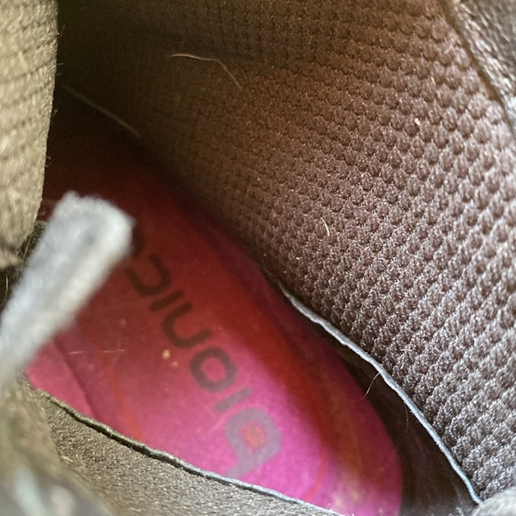 Bionica boots 71/2 - Picture 7 of 8